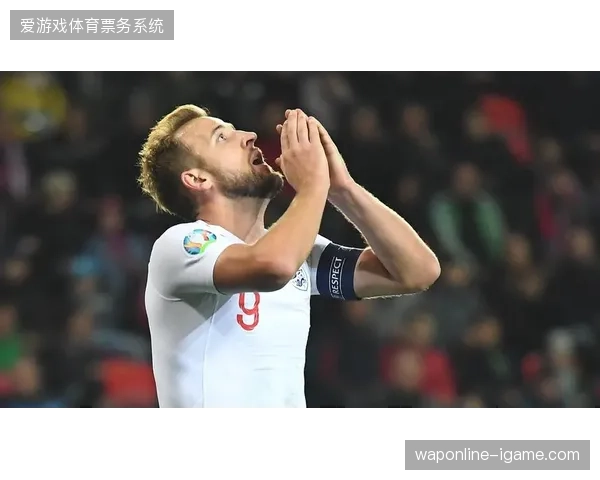 凯恩的个人终结能力掩盖了英格兰队创造力下滑的隐忧,索斯盖特面临进攻套路单一化的挑战 凯恩的个人终结能力掩盖了英格兰队创造力下滑的隐忧,索斯盖特面临进攻套路单一化的挑战